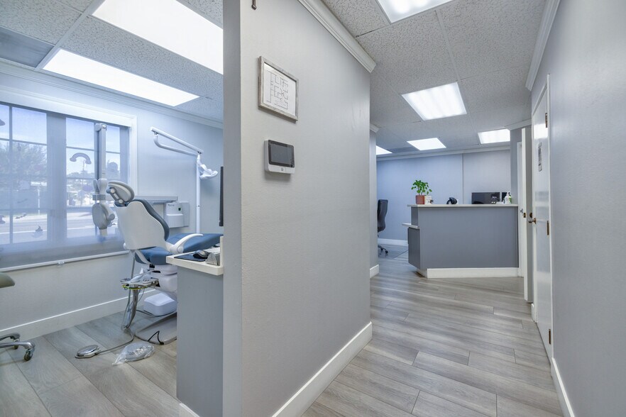More Photos Of 16336 Whittier Blvd, Whittier Medical For Sale