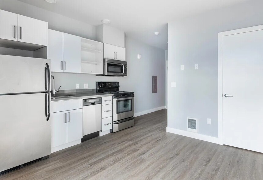 More Photos Of 215 Boylston Ave E, Seattle Apartments For Sale