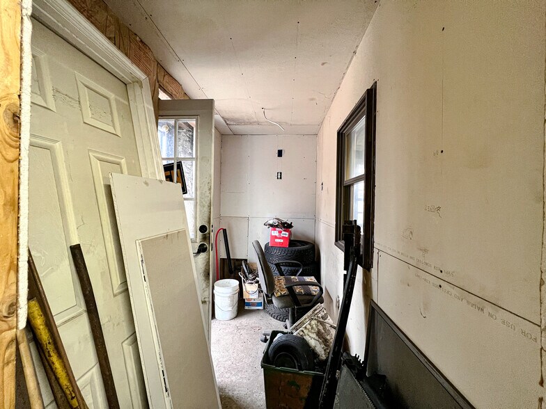 More Photos Of 217 Barre Paxton Rd, Rutland Storefront Retail Office For Sale