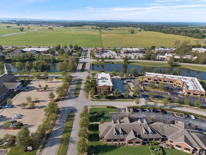 More Photos Of 6801 Isaac's Orchard Rd, Springdale Office For Lease