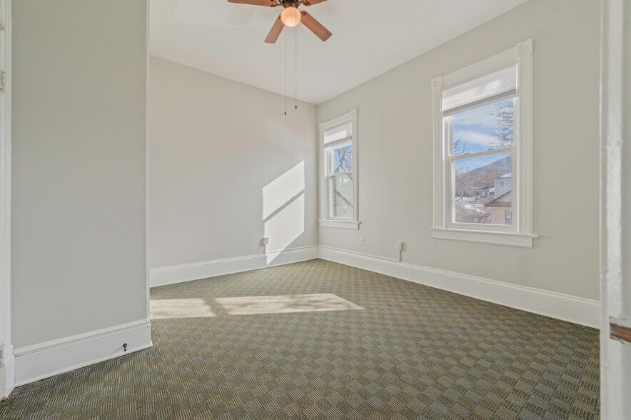 More Photos Of 504 Breckenridge St, Helena Apartments For Sale