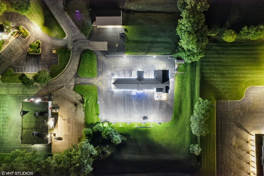 More Photos Of 731 Midwest Ct, Freeport Carwash For Sale