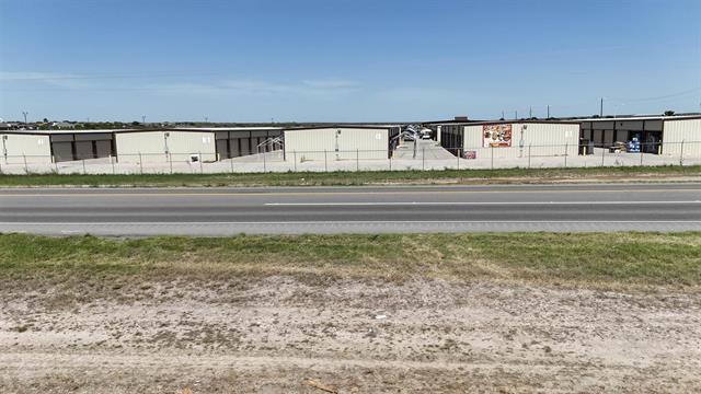 More Photos Of 102 Camino Nuevo, Laredo Warehouse For Sale