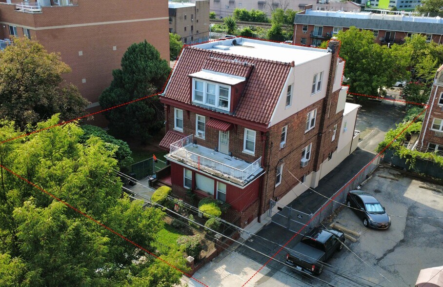 More Photos Of 7814 46th Ave, Elmhurst Land For Sale