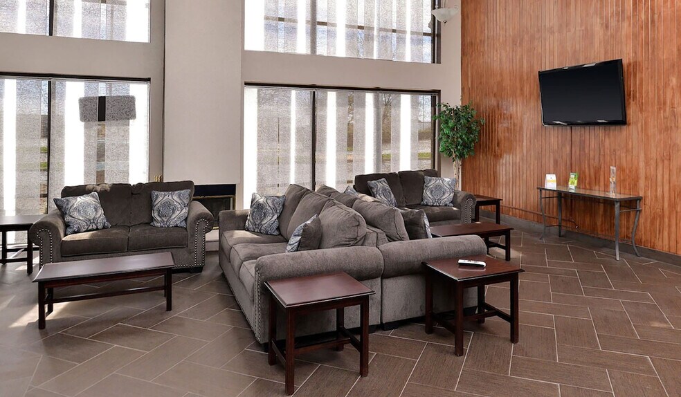 More Photos Of 5200 Lincoln Hwy, Matteson Hotel For Sale
