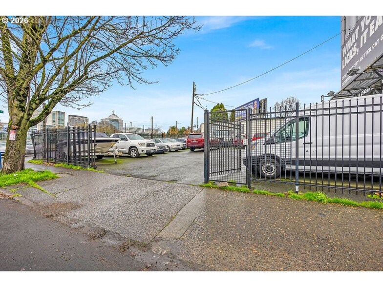 More Photos Of 240 NE Martin Luther King Jr Blvd, Portland Land For Sale
