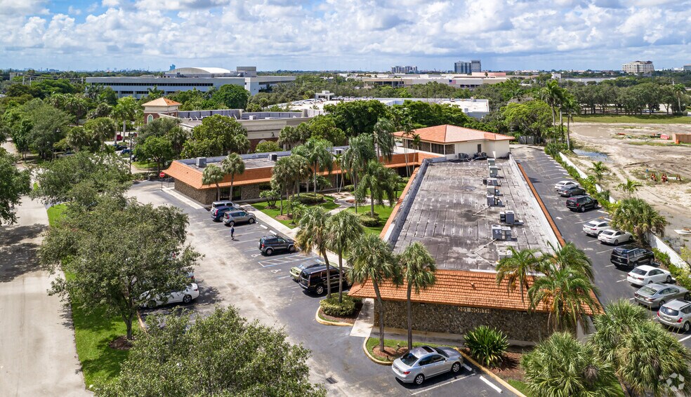 More Photos Of 201 N University Dr, Plantation Medical For Lease