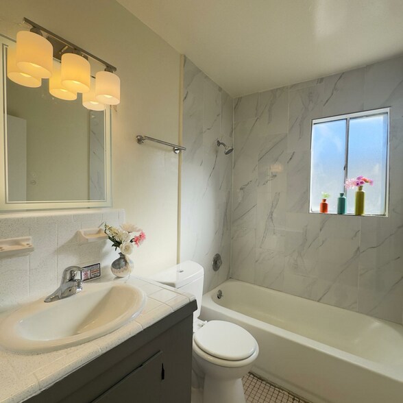 More Photos Of 4742 Yale St, Houston Apartments For Sale