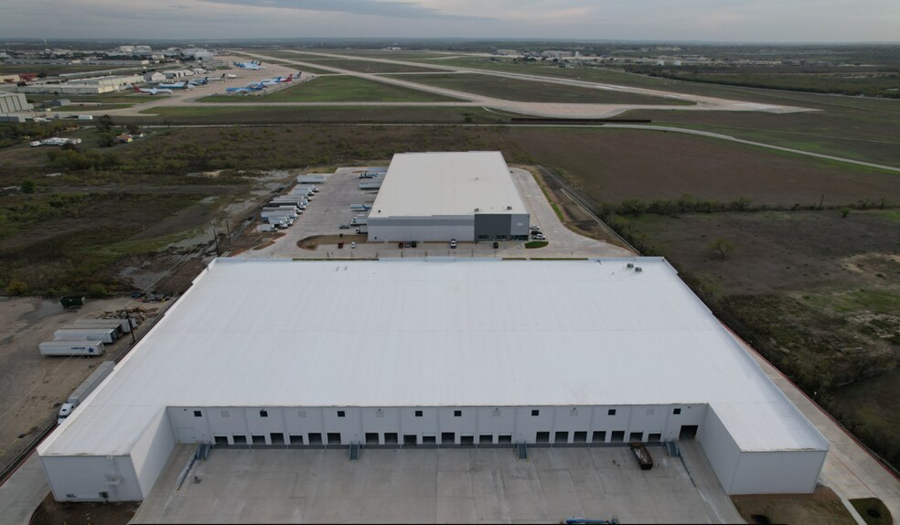 More Photos Of 4666 W US Highway 90, San Antonio Unknown For Lease