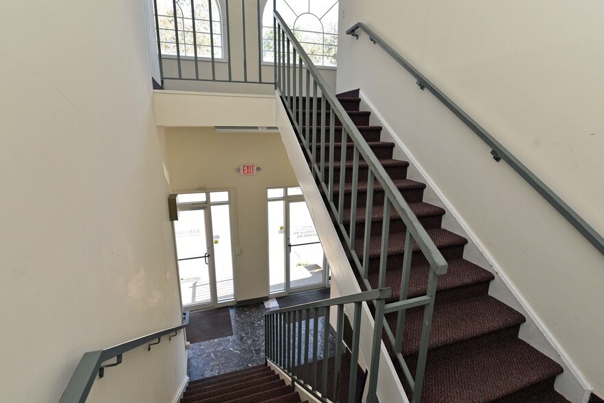 More Photos Of 502 Hamburg Tpke, Wayne Office For Sale