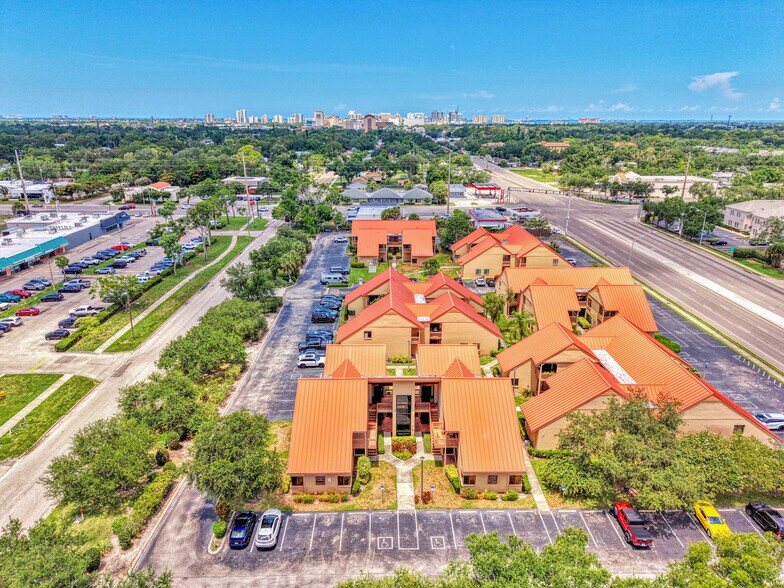 More Photos Of 2831 Ringling Blvd, Sarasota Medical For Sale