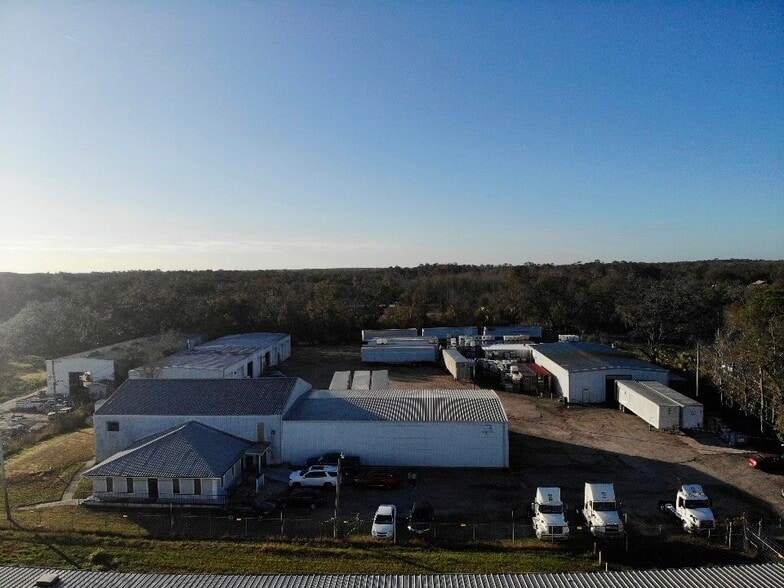 More Photos Of 4411 US Highway 92 E, Lakeland Warehouse For Lease