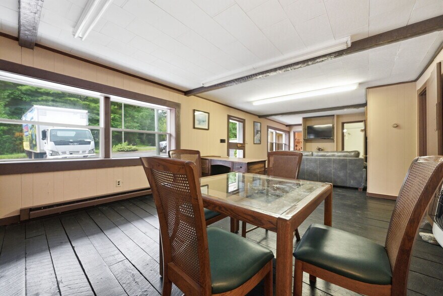 More Photos Of 3385 US Highway 321 S, Blowing Rock Office Residential For Sale