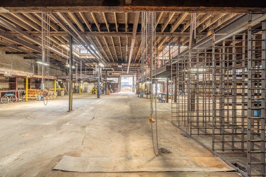 More Photos Of 4332 33rd St, Long Island City Industrial For Sale
