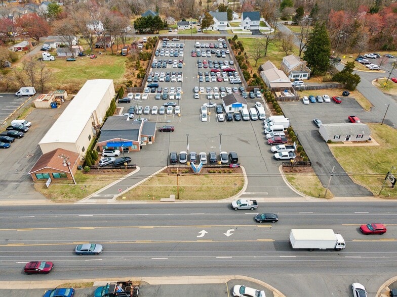 More Photos Of 7591 Centreville Rd, Manassas Auto Dealership For Sale