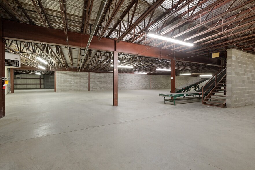 More Photos Of 888 Antler Dr, Casper Warehouse For Lease