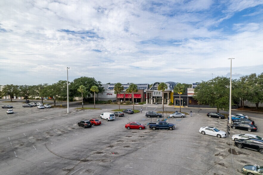 More Photos Of 10300-10308 Southside Blvd, Jacksonville General Retail For Sale