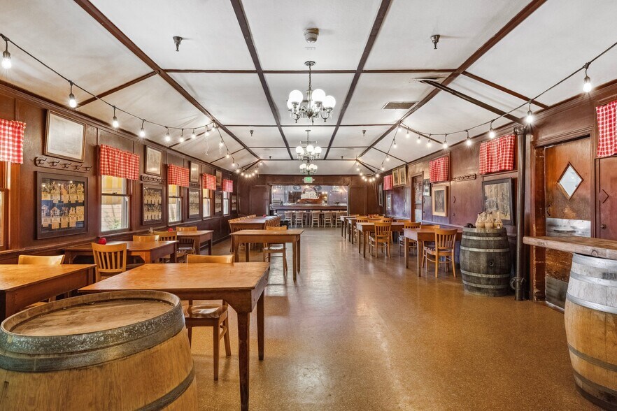 More Photos Of 3731 Main st, Occidental Restaurant For Sale