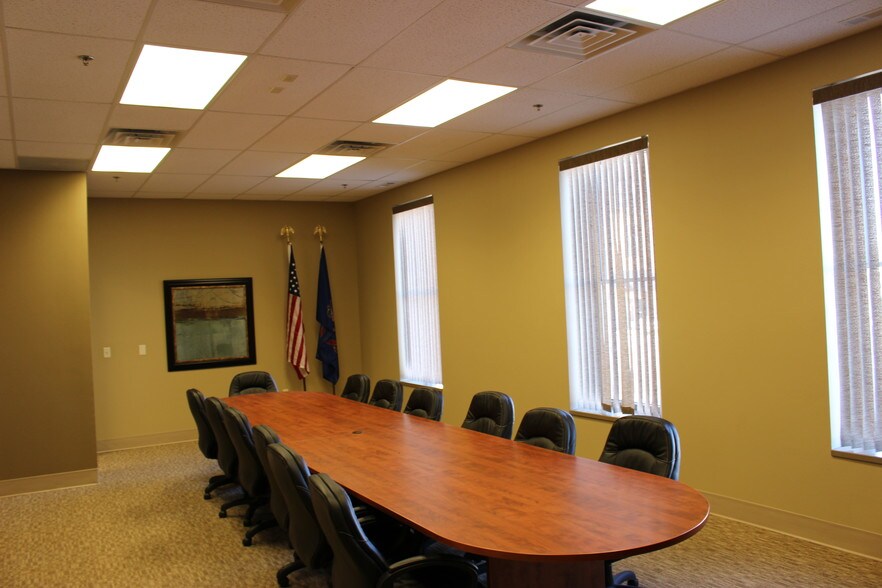 More Photos Of 105 1st St SE, Minot Apartments For Lease