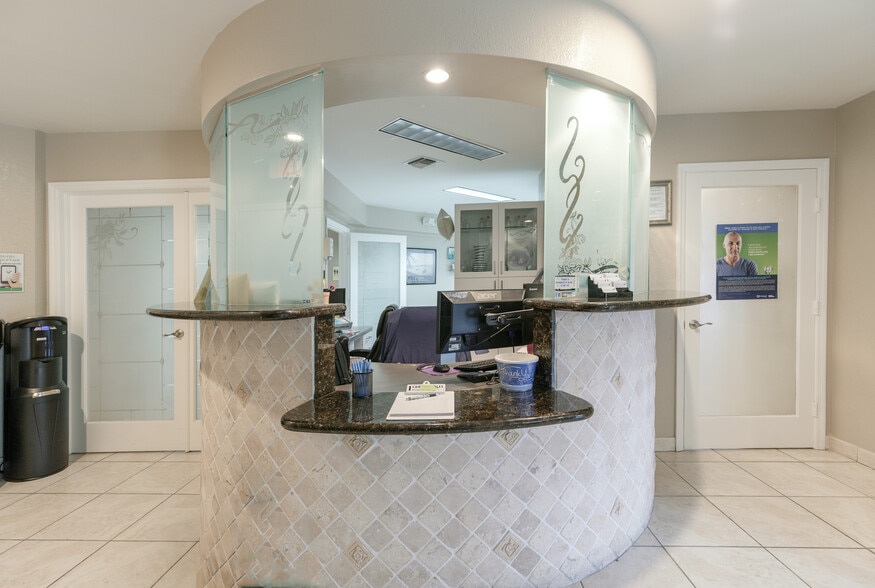 More Photos Of 7765 SW 87th Ave, Miami Medical For Sale