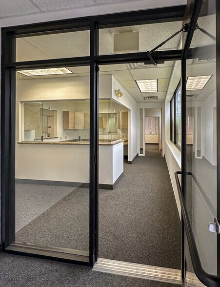 More Photos Of 352 Belmont St, Worcester Medical For Lease