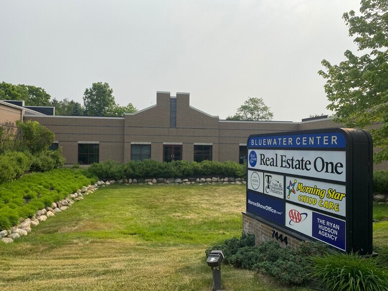 More Photos Of 7444 Dexter Ann Arbor Rd, Dexter Office For Lease