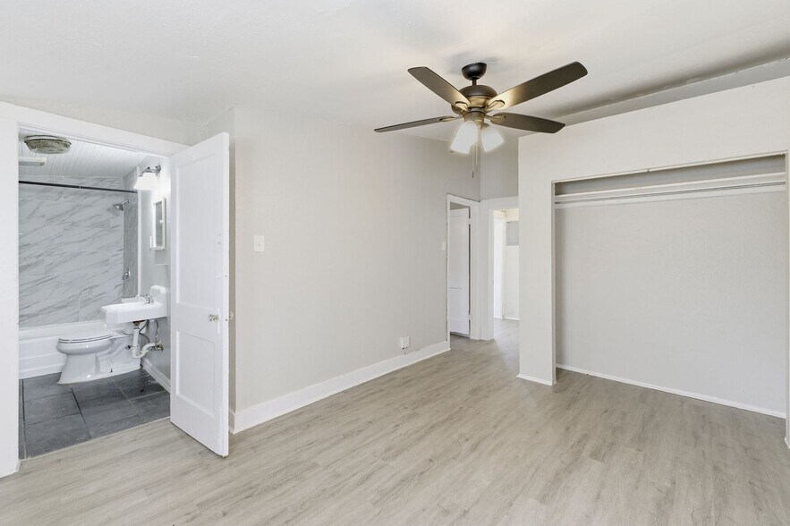 More Photos Of 214 E Huff Ave, San Antonio Apartments For Sale