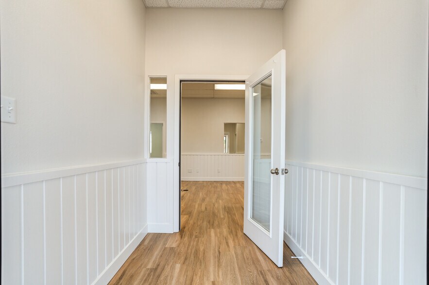 More Photos Of 510 Valencia Ave, Lubbock Warehouse For Sale