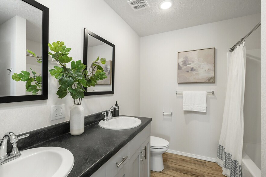 More Photos Of 1234 S Choctaw Rd, Republic Apartments For Sale