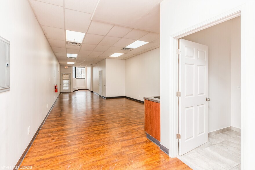 More Photos Of 8246-8248 S Racine Ave, Chicago Apartments For Lease