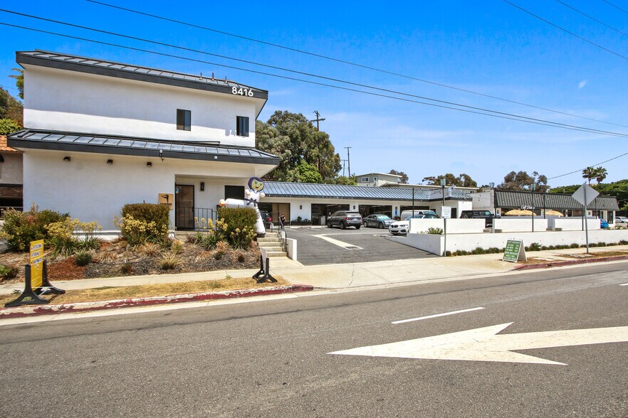 More Photos Of 8416-8432 Pershing Dr, Playa Del Rey Storefront Retail Office For Lease