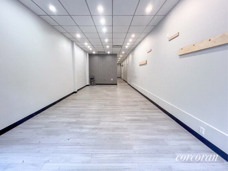 More Photos Of 202 7th Ave, Brooklyn Storefront Retail Residential For Lease
