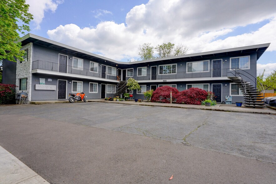 Primary Photo Of 12870 SW Allen Blvd, Beaverton Apartments For Sale