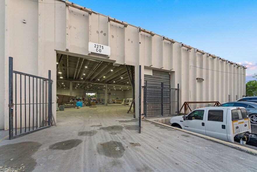 More Photos Of 2275 NW 150th St, Opa Locka Warehouse For Sale
