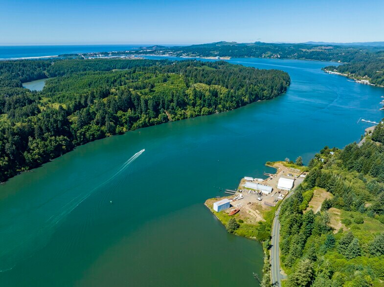 More Photos Of 5262 Yaquina Bay Rd, Newport Marina For Sale