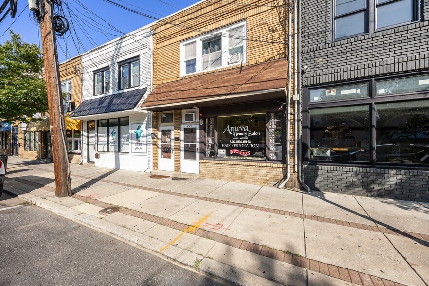 More Photos Of 209 W Clinton Ave, Oaklyn Storefront Retail Residential For Sale