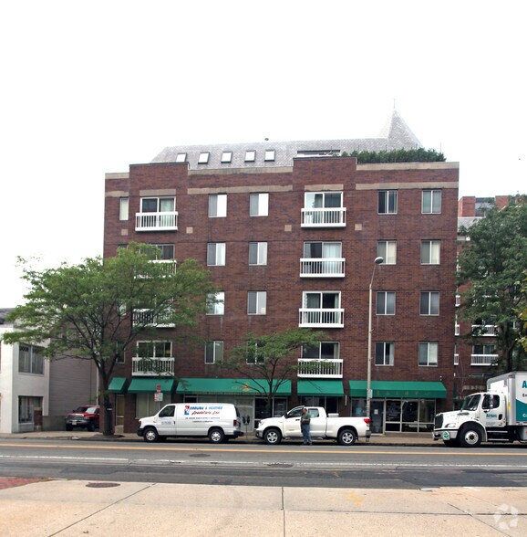 More Photos Of 950 Massachusetts Ave, Cambridge Apartments For Sale