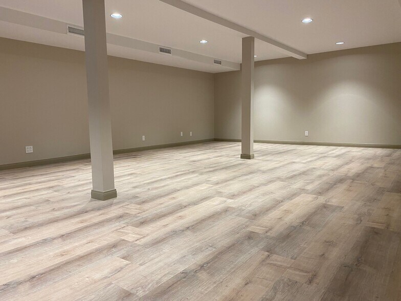 More Photos Of 4001-4011 W Point Loma Blvd, San Diego Unknown For Lease