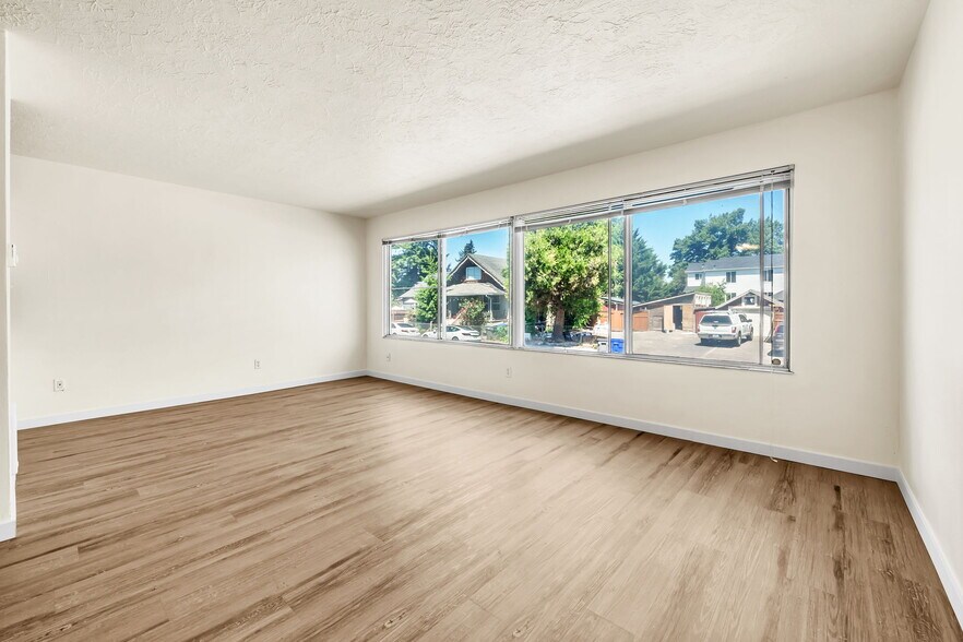 More Photos Of 7606-7720 E Burnside St, Portland Apartments For Sale