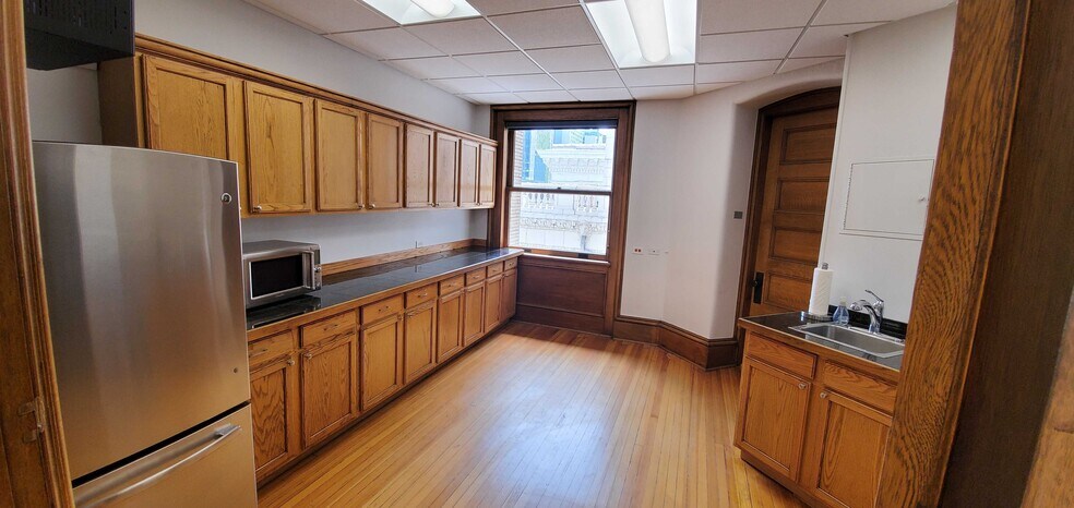 More Photos Of 730 17th St, Denver Office For Sale