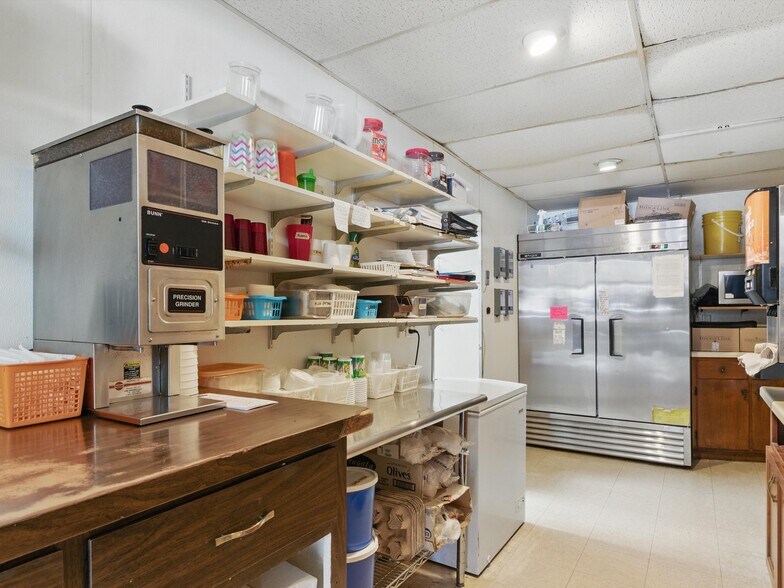 More Photos Of 301 Ellis St, Kewaunee Restaurant For Sale