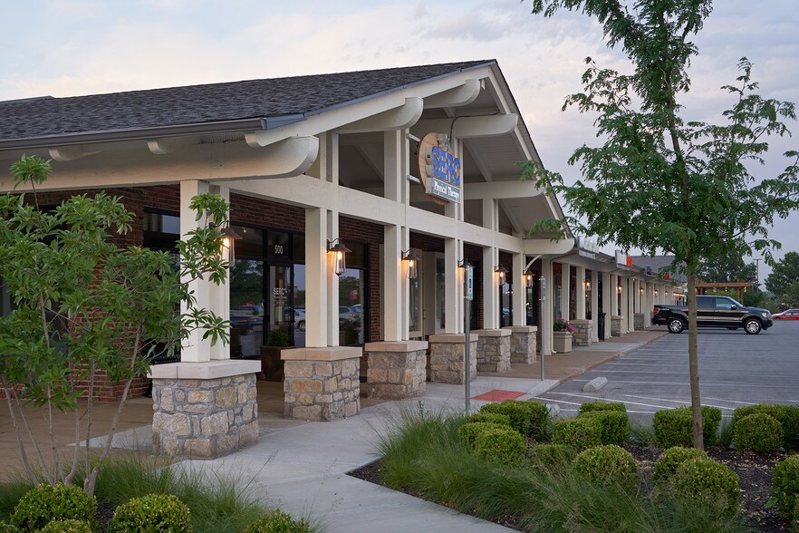 More Photos Of 401 E Red Bridge Rd, Kansas City Unknown For Lease