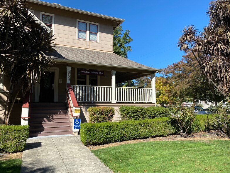 More Photos Of 659 Cherry St, Santa Rosa Medical For Lease