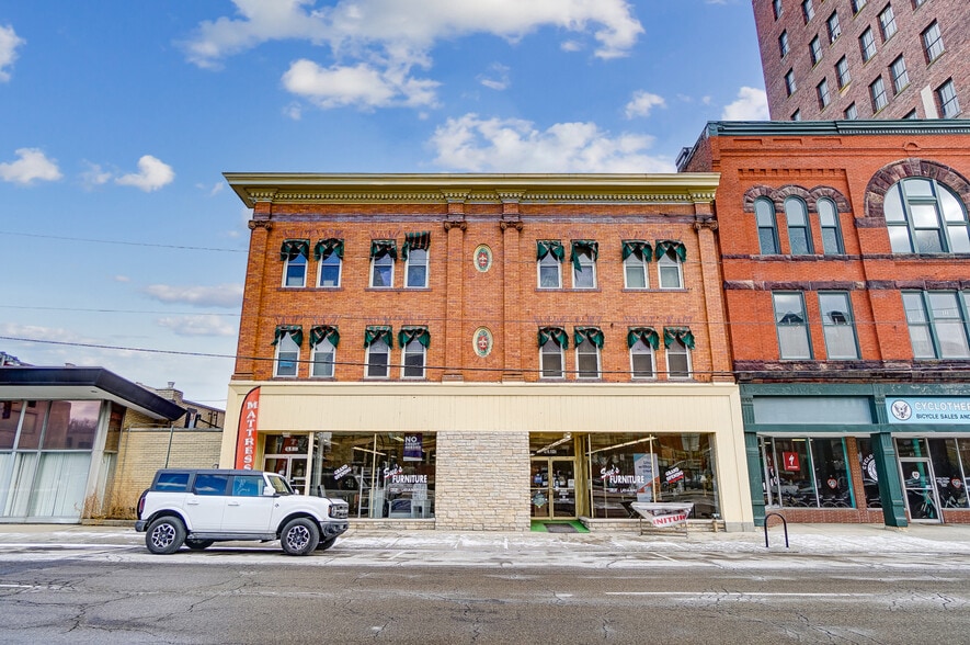 More Photos Of 42-44 W High St, Springfield Apartments For Sale