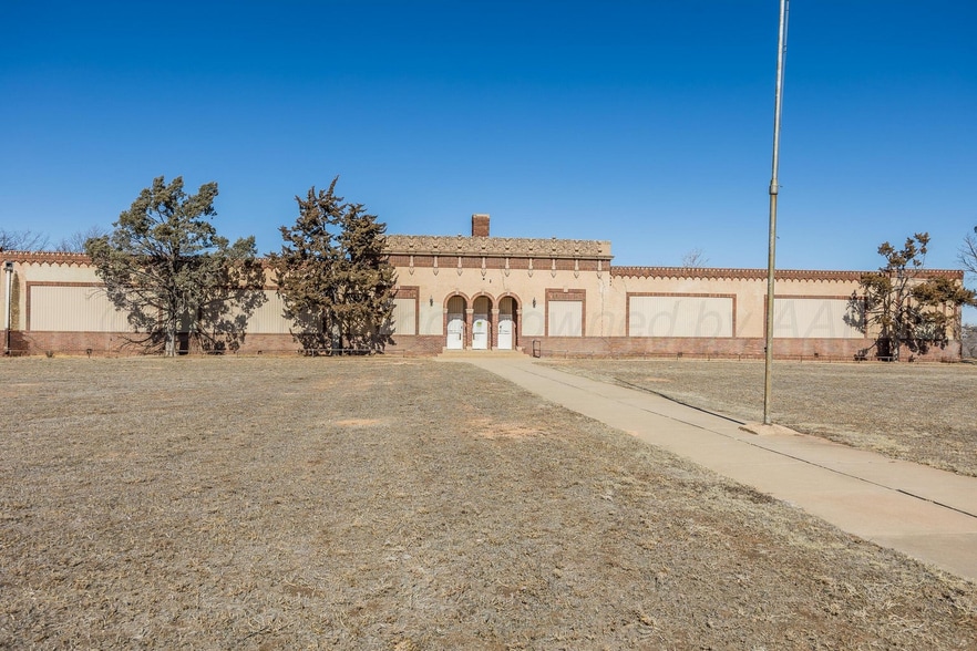 More Photos Of 2800 NW 9th St, Amarillo Schools For Sale
