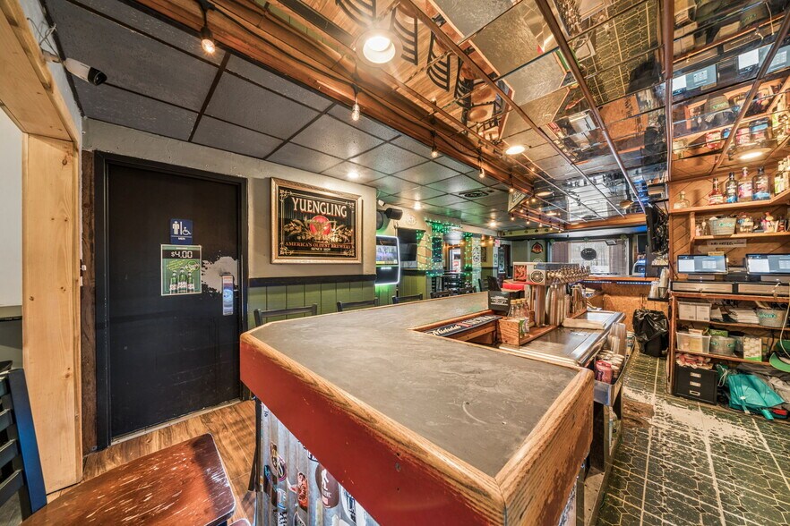 More Photos Of 534 S Main St, Greensburg Bar For Sale