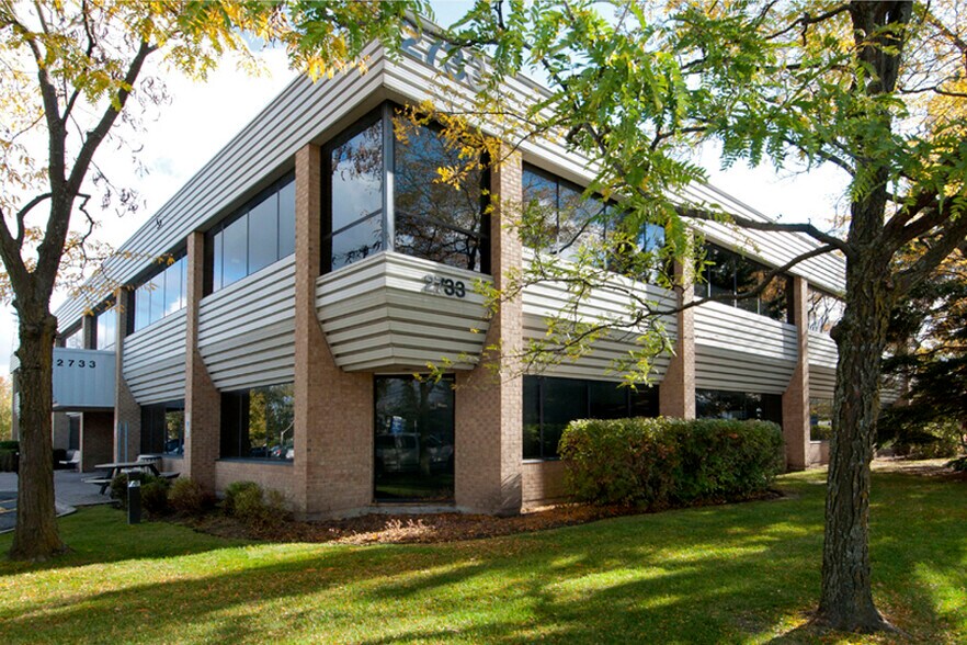 More Photos Of 2733 Lancaster Rd, Ottawa Office For Lease