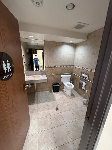 More Photos Of 1068 Broadway, El Cajon Medical For Sale