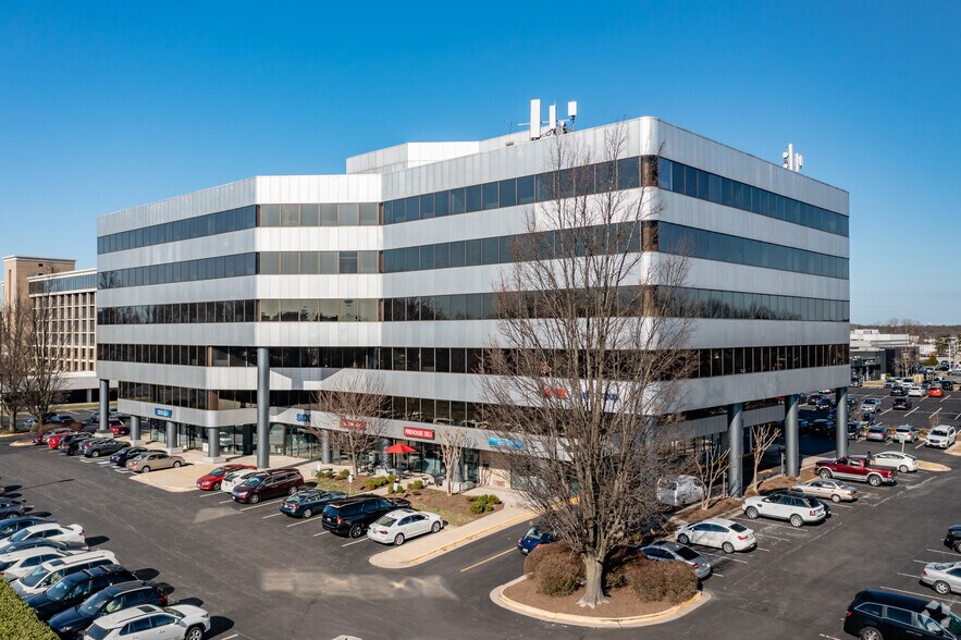 More Photos Of 6 Montgomery Village Ave, Gaithersburg Office For Lease
