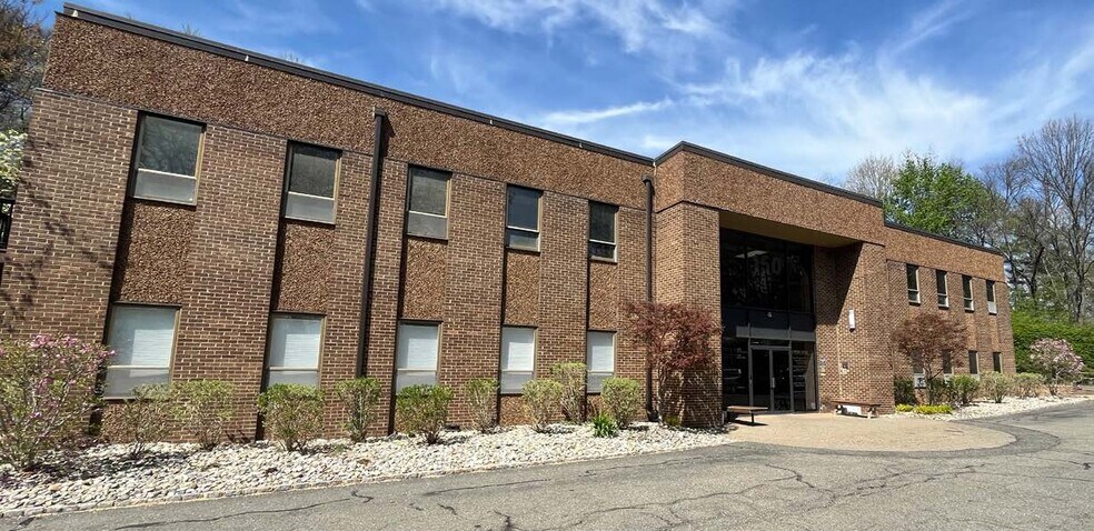 More Photos Of 150 N Finley Ave, Basking Ridge Medical For Lease